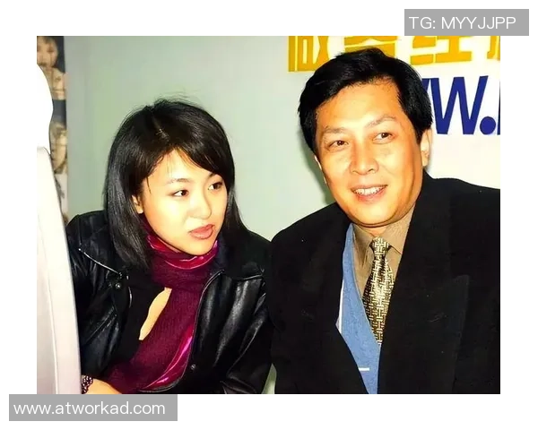 足球明星与前女友的爱情故事揭秘背后的情感纠葛与人生选择